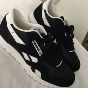 Reebok classic black sneakers size 6.5 womens